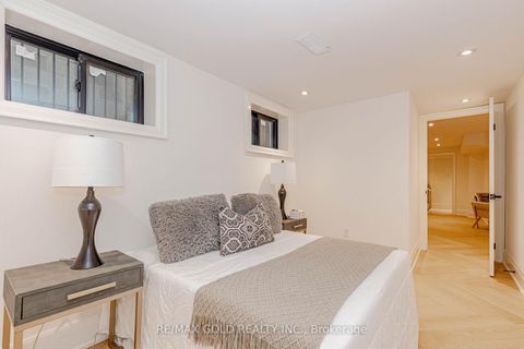 Photo 41 at 786 Euclid Avenue, Annex, Toronto