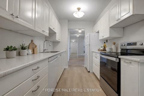 Photo 2 at 606 - 100 Canyon Avenue, Bathurst Manor, Toronto