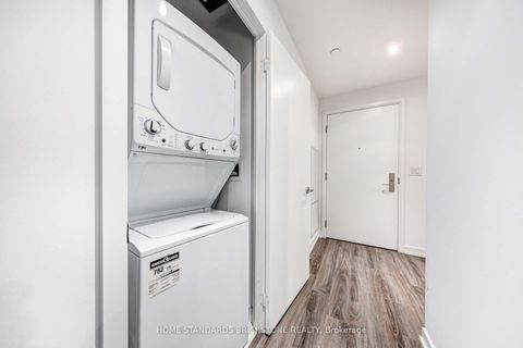 Photo 6 at 510 - 20 Edward Street, Bay Street Corridor, Toronto