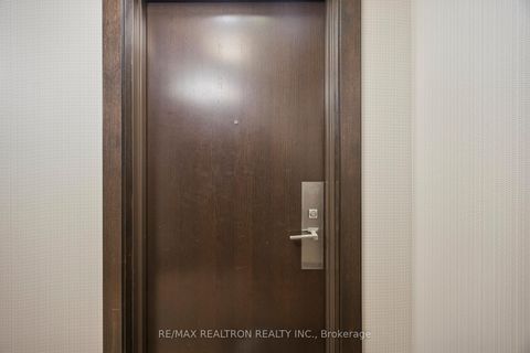 Photo 5 at 323 - 100 Harrison Garden Boulevard, Willowdale East, Toronto