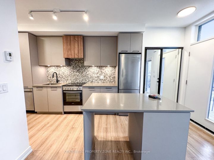 Photo 7 at 06 - 20 Lagerfeld Drive, Northwest Brampton, Brampton