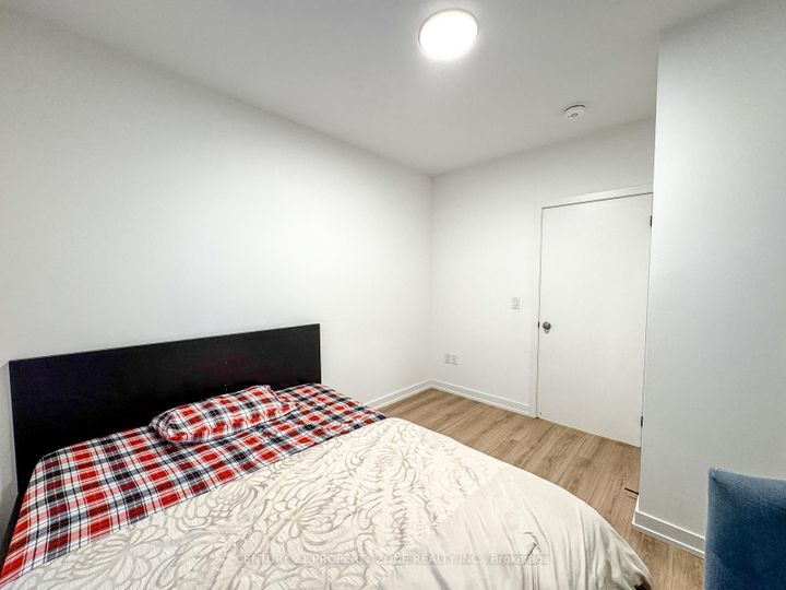 Photo 18 at 06 - 20 Lagerfeld Drive, Northwest Brampton, Brampton