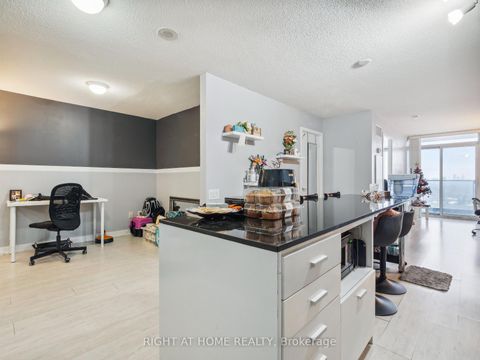 Photo 5 at 1701B - 19 Singer Court, Bayview Village, Toronto