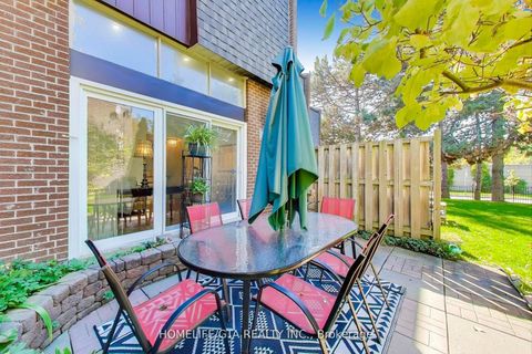 Photo 27 at 6 Windy Golfway, Flemingdon Park, Toronto