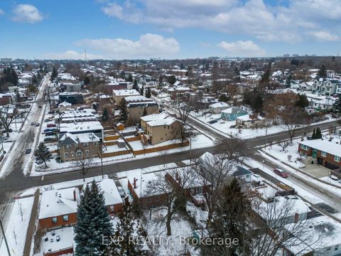 Photo 14 at 55 Donside Drive, Birchmount, Toronto