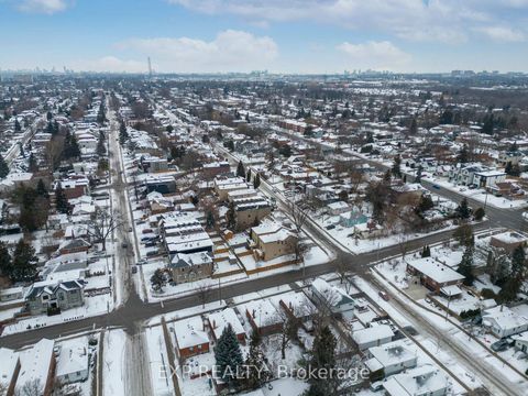 Photo 17 at 55 Donside Drive, Birchmount, Toronto