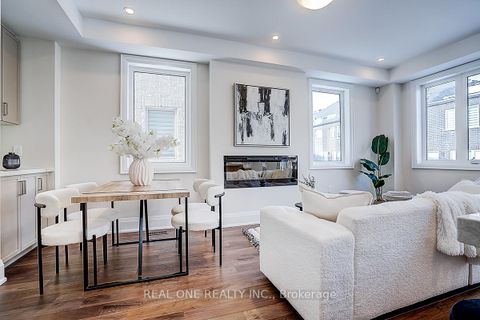 Photo 5 at 18 Mace Avenue, Rural Richmond Hill, Richmond Hill