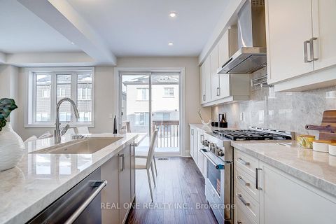 Photo 15 at 18 Mace Avenue, Rural Richmond Hill, Richmond Hill