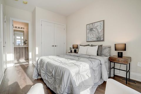 Photo 31 at 18 Mace Avenue, Rural Richmond Hill, Richmond Hill