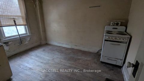 Photo 10 at 177 Greenwood Avenue, Coxwell, Toronto