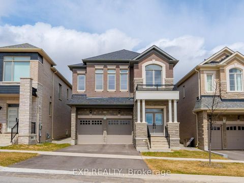 Photo 1 at 14 Longworth Avenue, Rural Richmond Hill, Richmond Hill