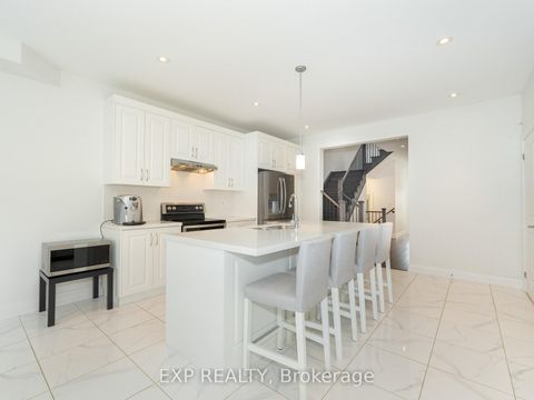 Photo 13 at 14 Longworth Avenue, Rural Richmond Hill, Richmond Hill