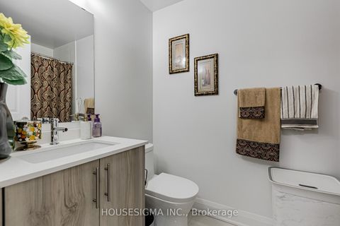 Photo 12 at 708 - 10 Gatineau Drive, Beverley Glen, Vaughan