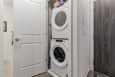 Photo 13 at 708 - 10 Gatineau Drive, Beverley Glen, Vaughan