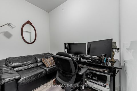 Photo 15 at 708 - 10 Gatineau Drive, Beverley Glen, Vaughan