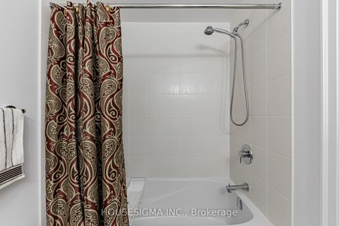 Photo 16 at 708 - 10 Gatineau Drive, Beverley Glen, Vaughan