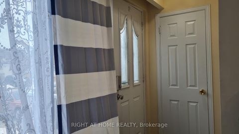 Photo 5 at 124 Overture Road, West Hill, Toronto