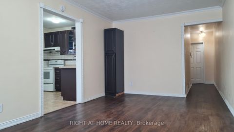 Photo 8 at 124 Overture Road, West Hill, Toronto