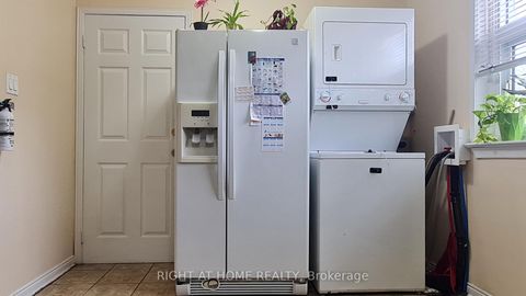 Photo 9 at 124 Overture Road, West Hill, Toronto