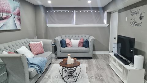 Photo 33 at 124 Overture Road, West Hill, Toronto