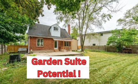 Photo 20 at 68 Devondale Avenue, Newtonbrook West, Toronto