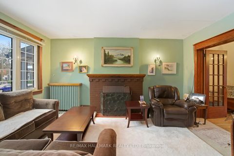 Photo 2 at 130 Elmer Avenue, The Beaches, Toronto