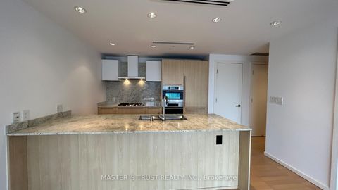 Photo 2 at 4104 - 180 university Avenue, Bay Street Corridor, Toronto