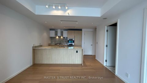 Photo 3 at 4104 - 180 university Avenue, Bay Street Corridor, Toronto