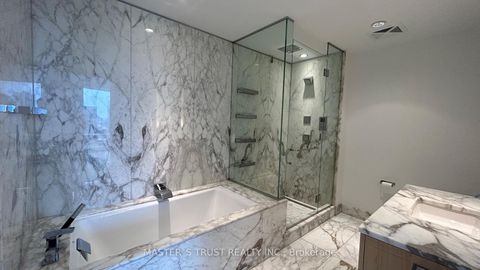 Photo 4 at 4104 - 180 university Avenue, Bay Street Corridor, Toronto