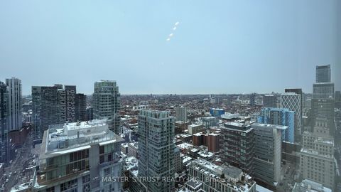 Photo 7 at 4104 - 180 university Avenue, Bay Street Corridor, Toronto