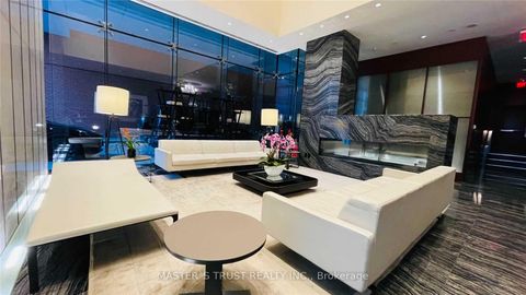 Photo 9 at 4104 - 180 university Avenue, Bay Street Corridor, Toronto