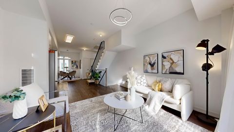 Photo 5 at 32 SPRUCE PINES Crescent, Victoria Village, Toronto