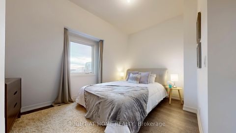 Photo 19 at 32 SPRUCE PINES Crescent, Victoria Village, Toronto