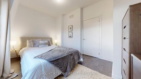 Photo 20 at 32 SPRUCE PINES Crescent, Victoria Village, Toronto