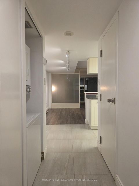 Photo 11 at 2513 - 1001 Bay Street, Bay Street Corridor, Toronto