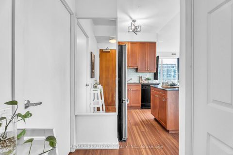 Photo 5 at 1807 - 30 Canterbury Place, Willowdale West, Toronto