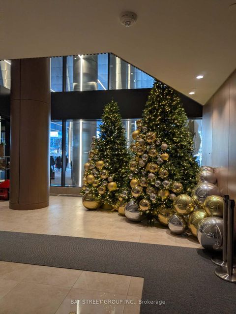 Photo 1 at 4210 - 1 Concord CityPlace Way, Waterfront Communities C1, Toronto