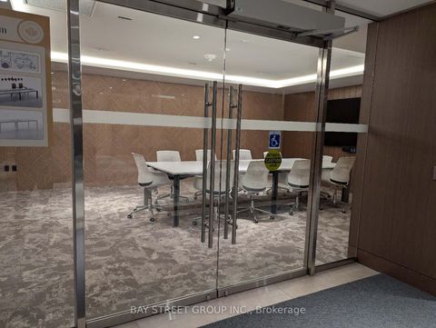 Photo 4 at 4210 - 1 Concord CityPlace Way, Waterfront Communities C1, Toronto