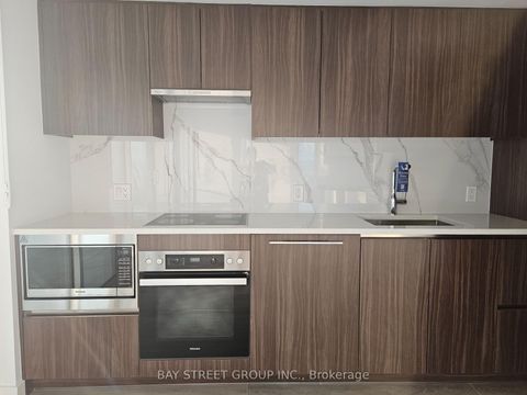 Photo 13 at 4210 - 1 Concord CityPlace Way, Waterfront Communities C1, Toronto