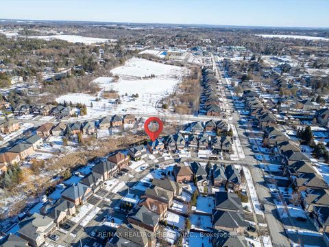 Photo 1 at 18 Pegasus Drive, Oak Ridges, Richmond Hill