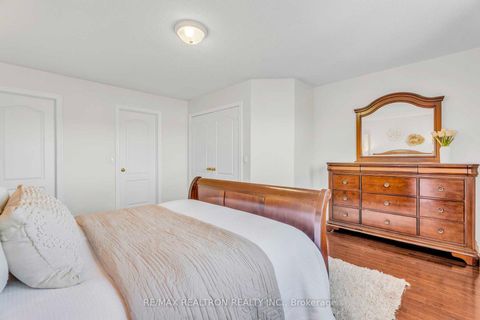 Photo 22 at 18 Pegasus Drive, Oak Ridges, Richmond Hill