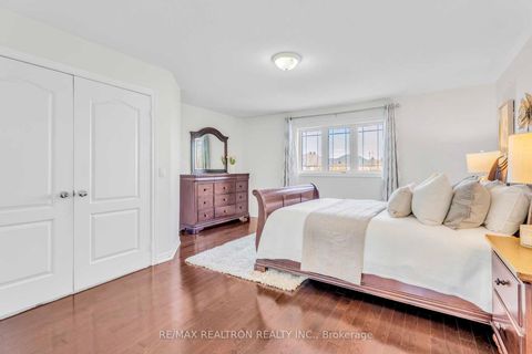 Photo 23 at 18 Pegasus Drive, Oak Ridges, Richmond Hill