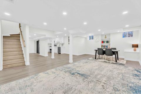 Photo 33 at 18 Pegasus Drive, Oak Ridges, Richmond Hill