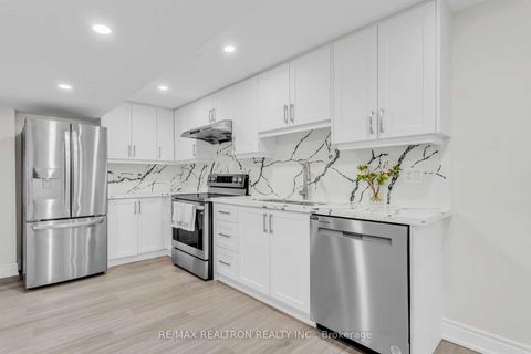 Photo 37 at 18 Pegasus Drive, Oak Ridges, Richmond Hill