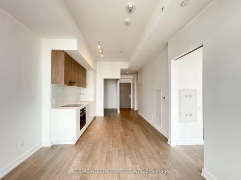 Photo 4 at 2113 - 161 Roehampton Avenue W, Mount Pleasant West, Toronto