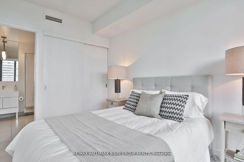 Photo 13 at 3106 - 110 Charles Street E, Yonge Corridor, Toronto