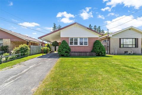 Photo 0 at 15 Arnprior Road, Bendale, Toronto