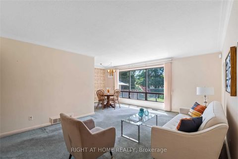 Photo 1 at 15 Arnprior Road, Bendale, Toronto