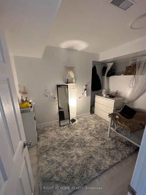 Photo 5 at 15 Arnprior Road, Bendale, Toronto