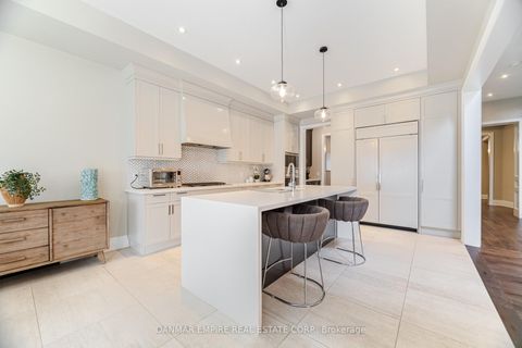 Photo 7 at 386 Tudor Avenue, WO West, Oakville